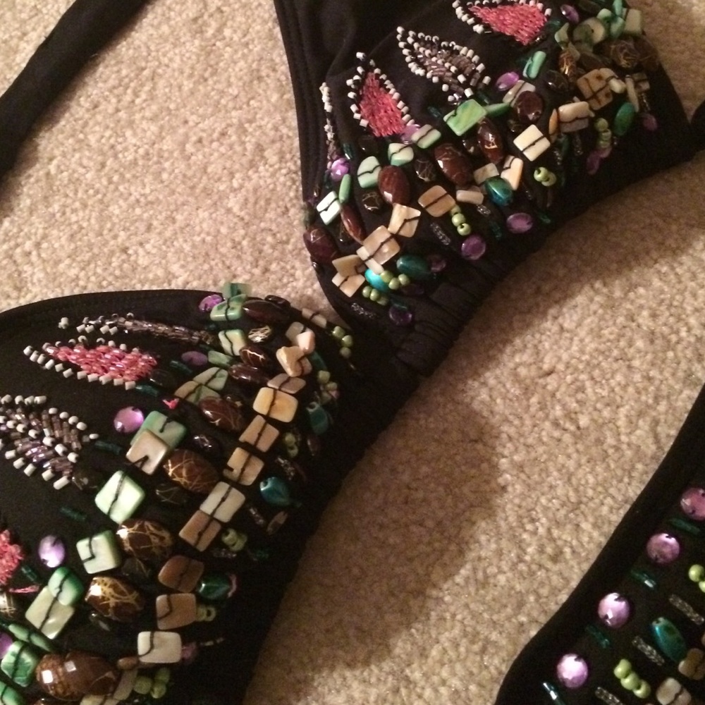 Beaded bikini - Picture 3 of 6